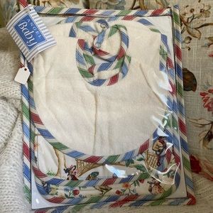 Angel Baby - New 3 pc vintage forest animal print Bib set